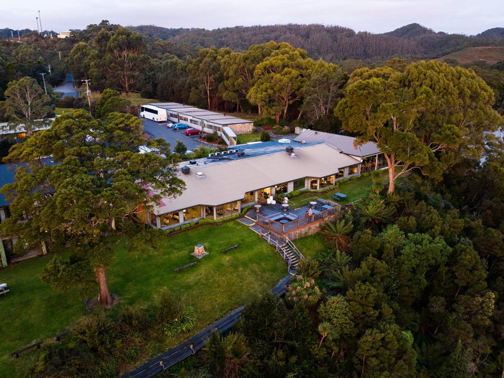 Strahan Village Buitenkant foto
